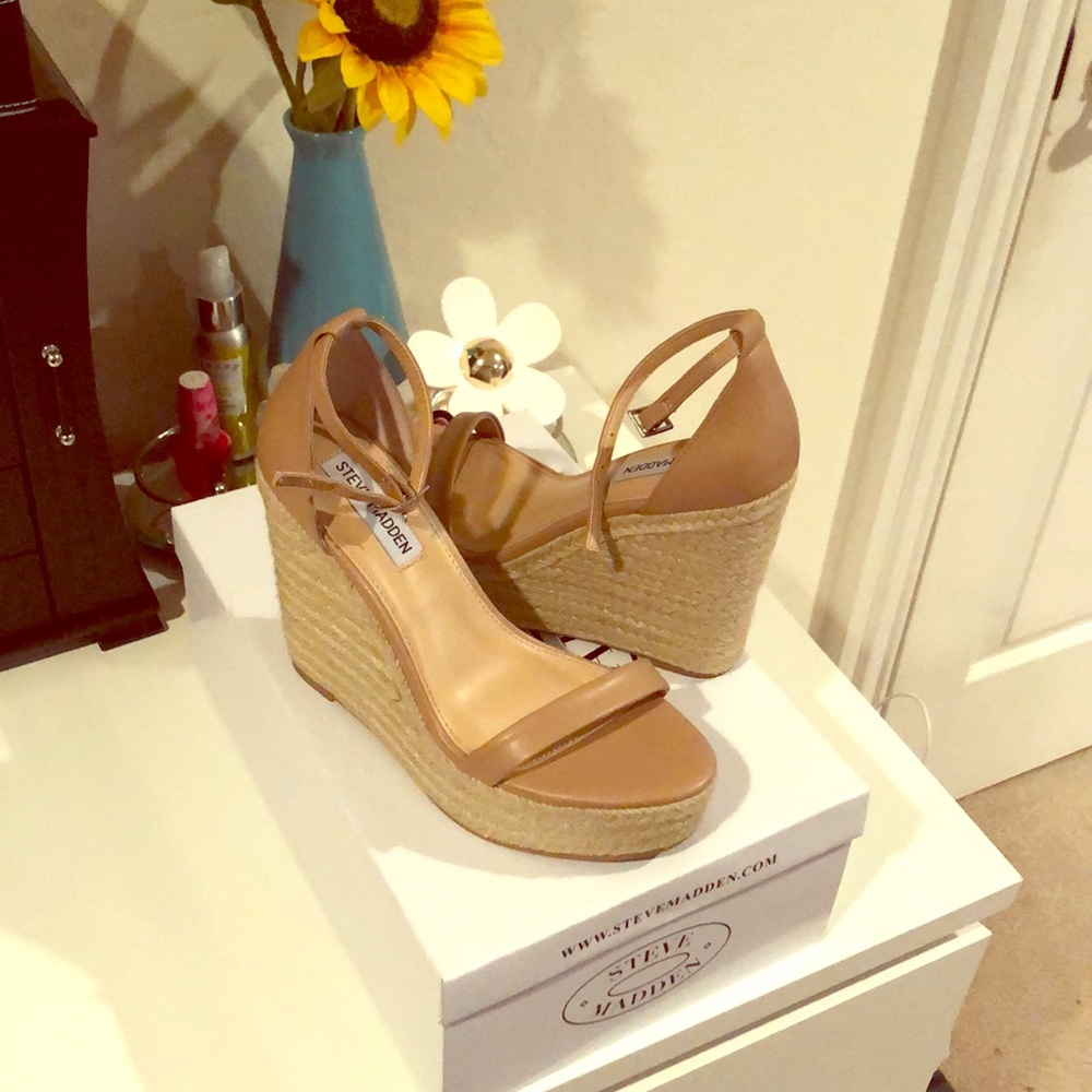 Steve Madden Survive Natural Wedge Sandal